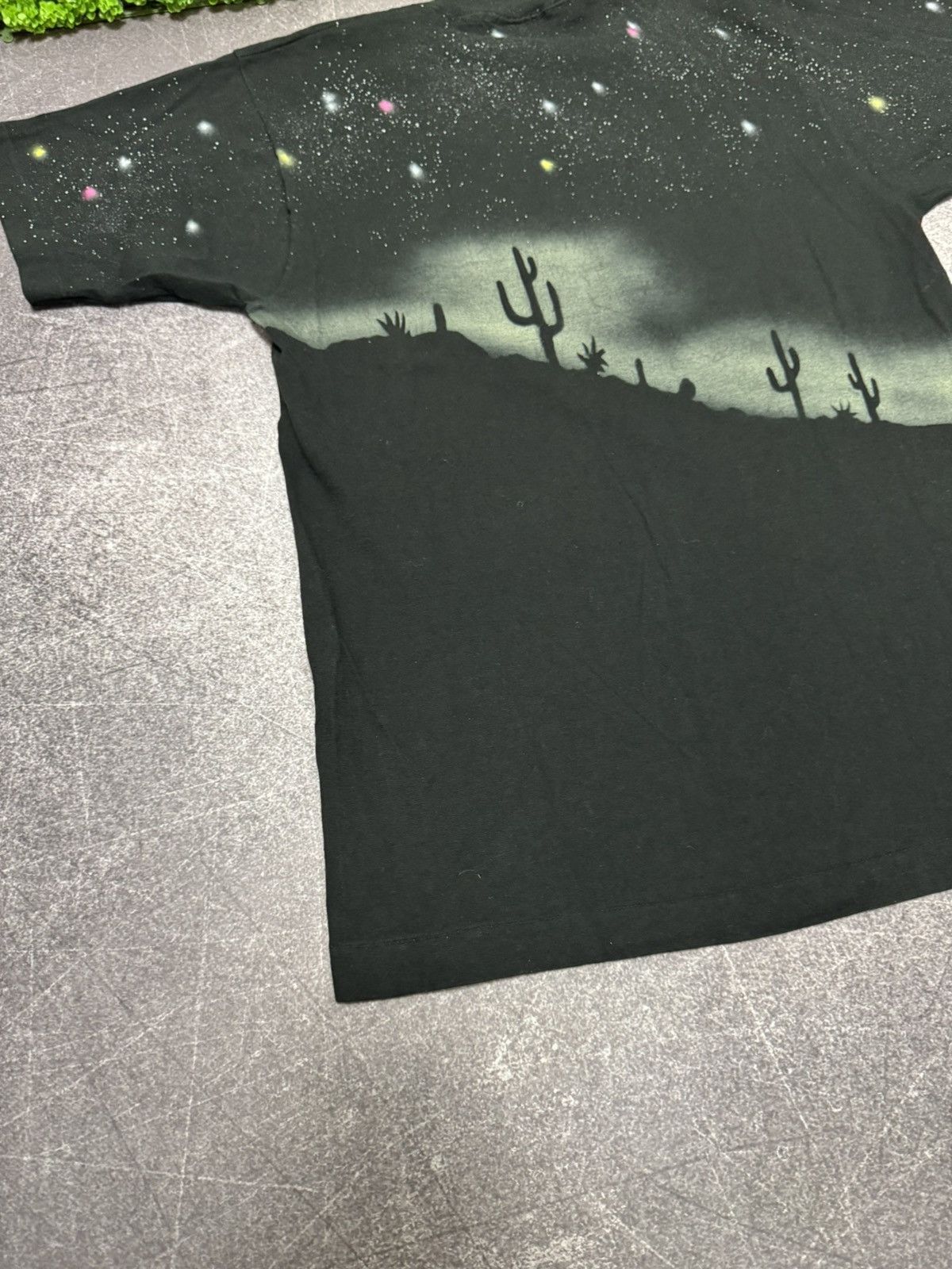 Vintage Vintage Space Cowboy Moon Over Print T Shirt Graphic Print Size US L / EU 52-54 / 3 - 13 Thumbnail