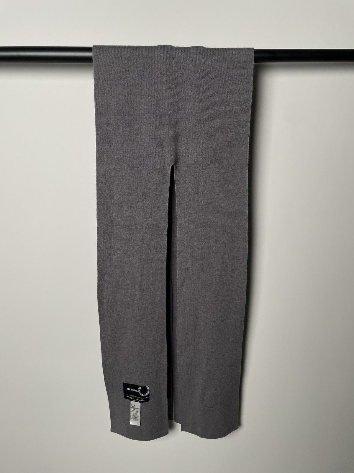 Fred Perry × Raf Simons Raf Simons x Fred Perry Split Scarf Size ONE SIZE - 6 Thumbnail