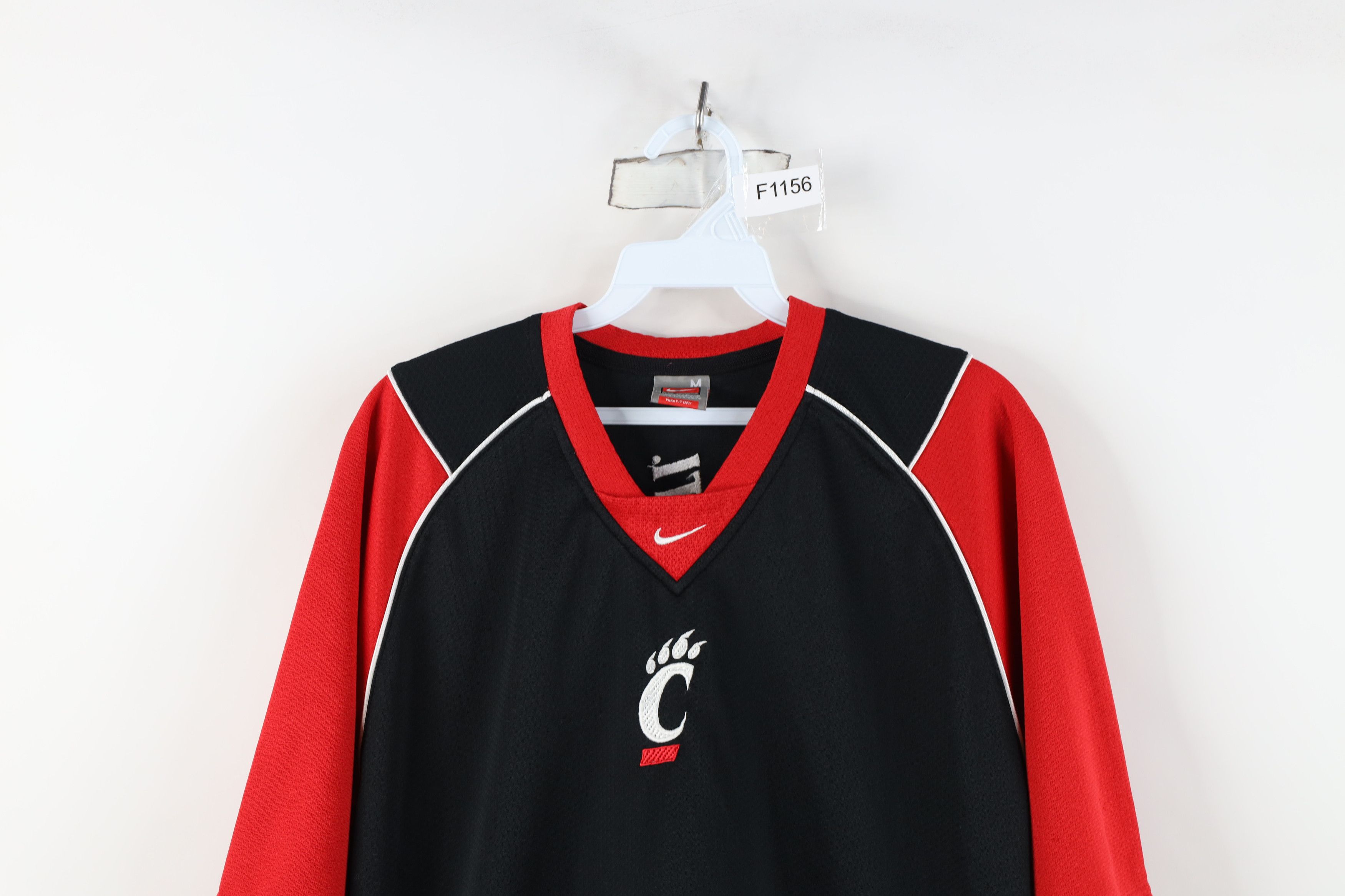 Nike Vintage Nike University Cincinnati Football Center T-Shirt Size US M / EU 48-50 / 2 - 2 Thumbnail