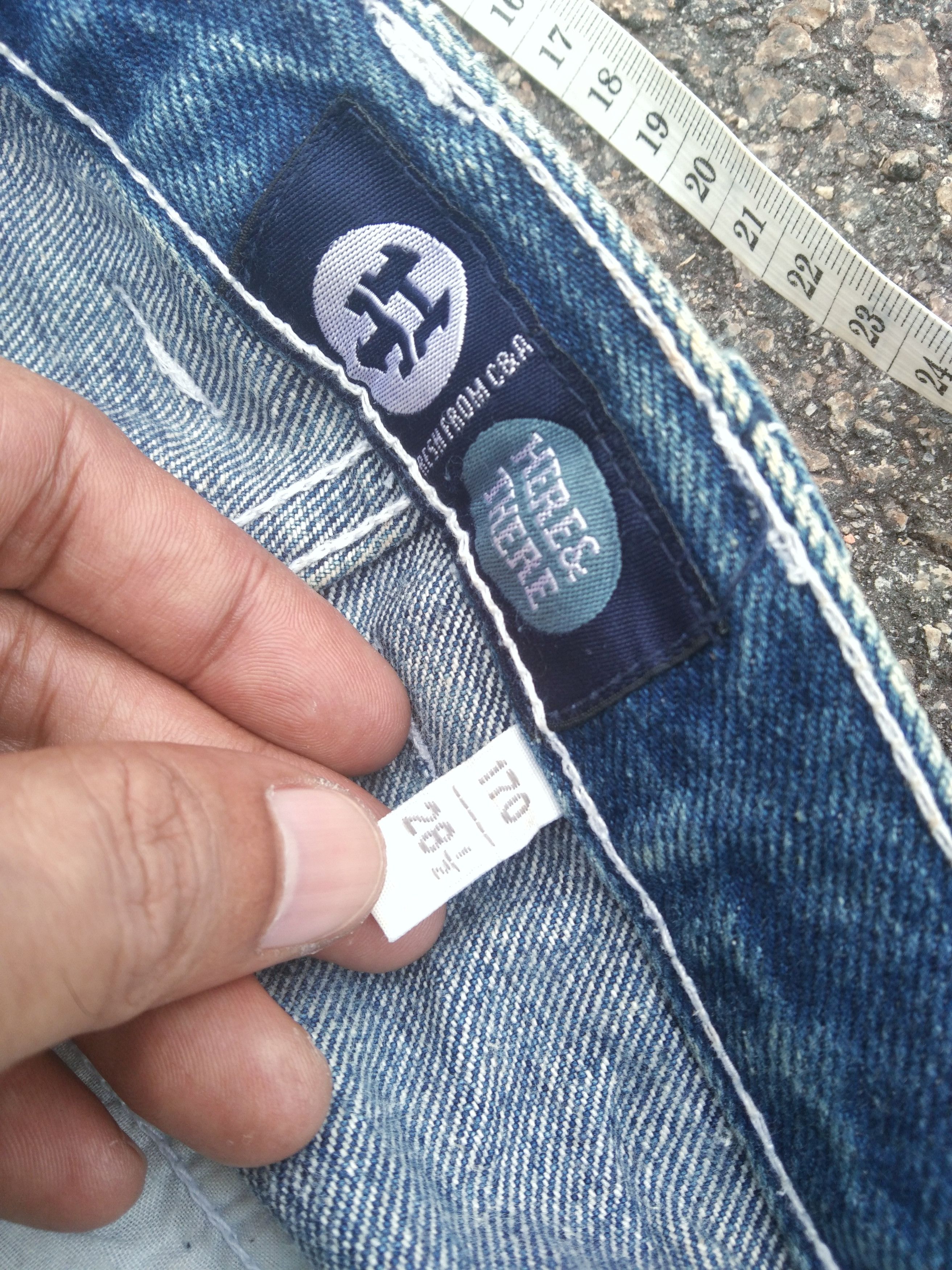 Jean × Vintage Vintage Y2k Here & There Carpenter Style Baggy Jeans 29x30 Size US 29 - 9 Thumbnail