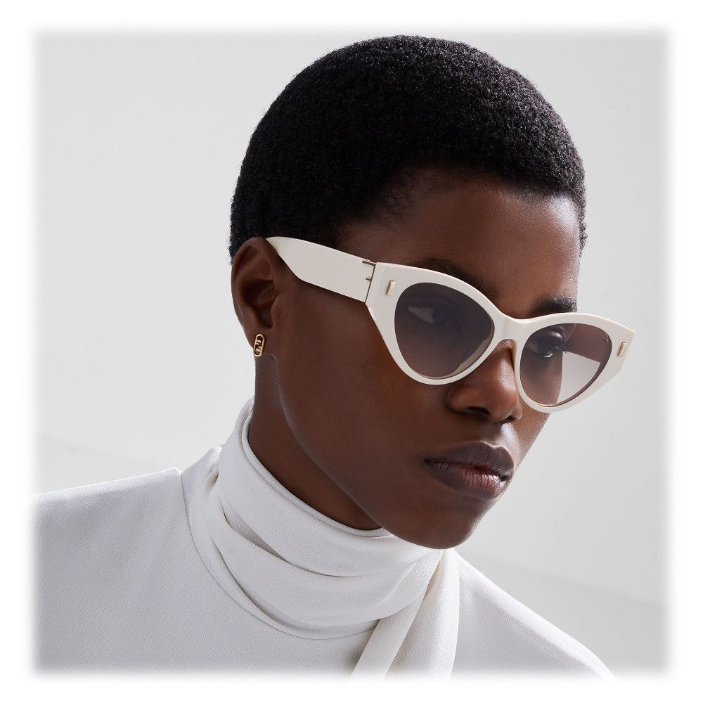 Fendi o1s1wg110426 Size:OS/First in White/Brown Size ONE SIZE - 4 Thumbnail