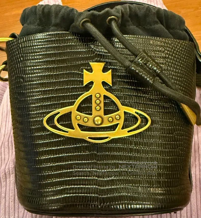 Vivienne Westwood Vivienne Westwood size os Classic Bucket Bag Size ONE SIZE - 1 Thumbnail