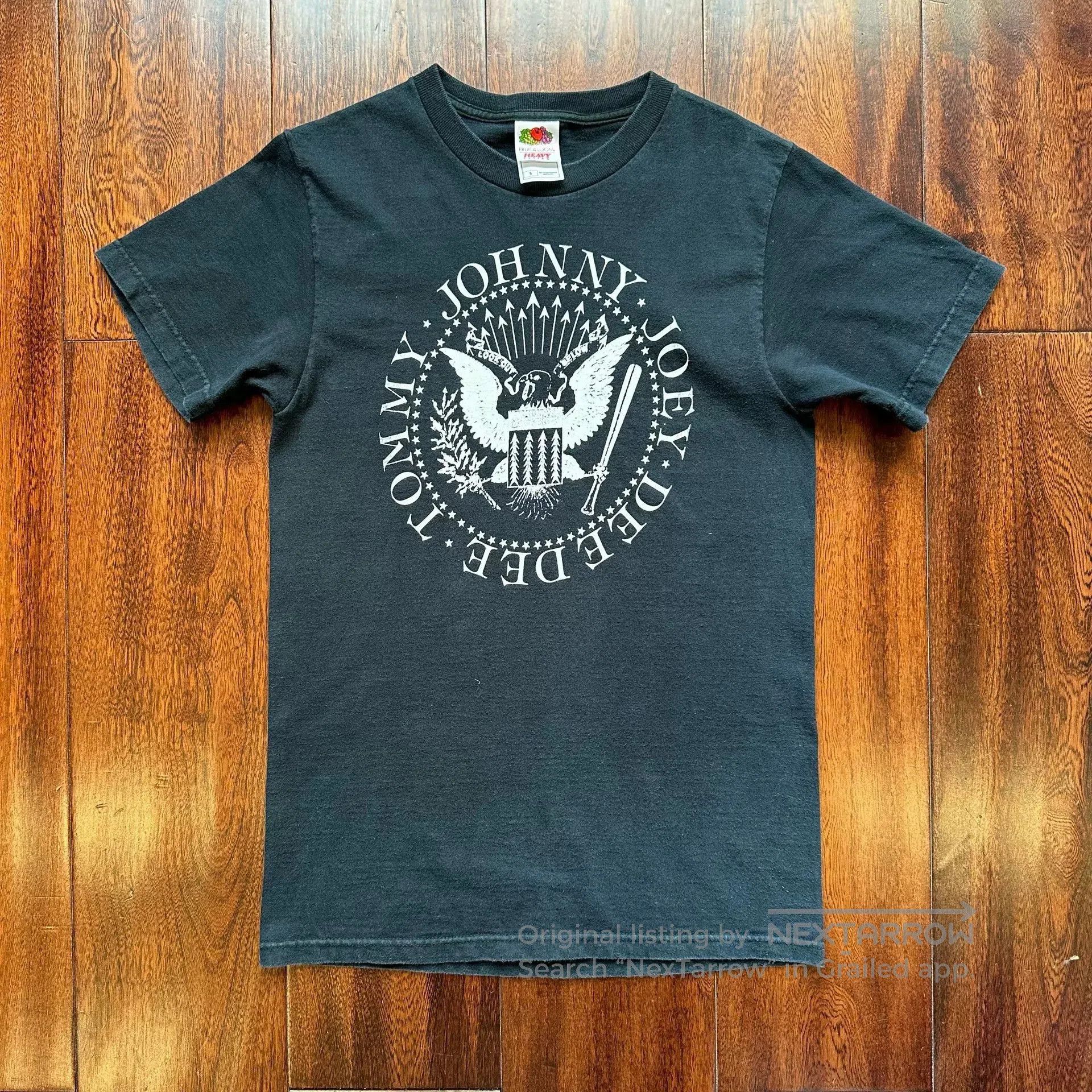 Vintage Ramones 90s Vintage Graphic Tee. Size US S / EU 44-46 / 1 - 1 Thumbnail