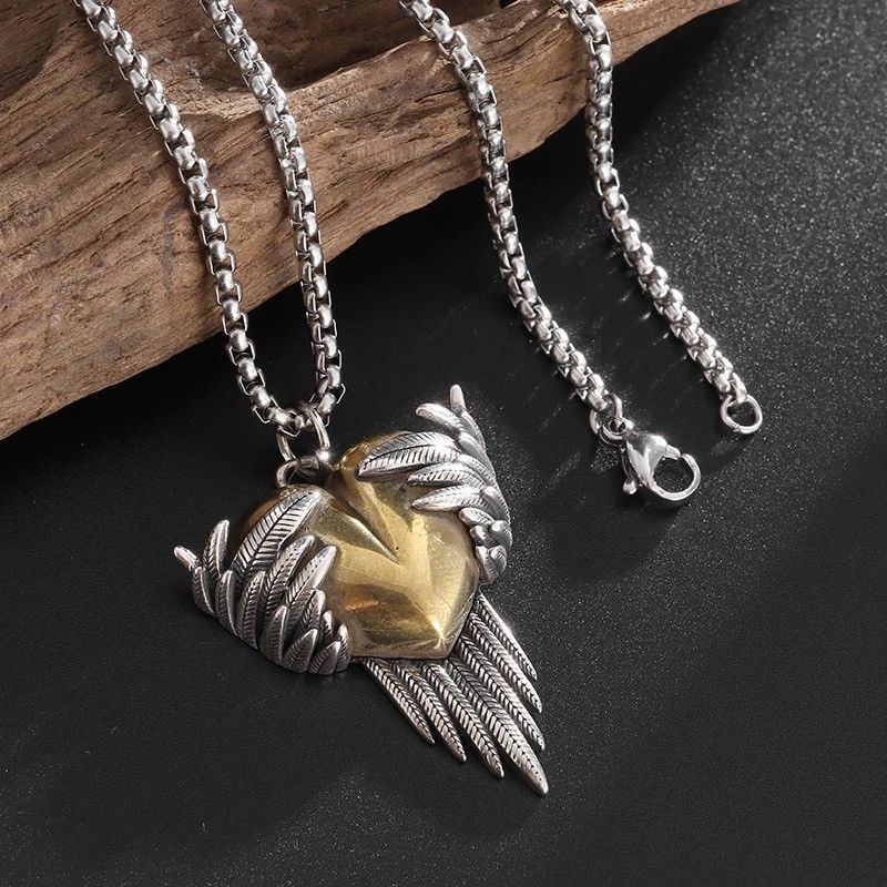 Jewelry Love Shape Feather Wings Necklace Size ONE SIZE - 3 Thumbnail