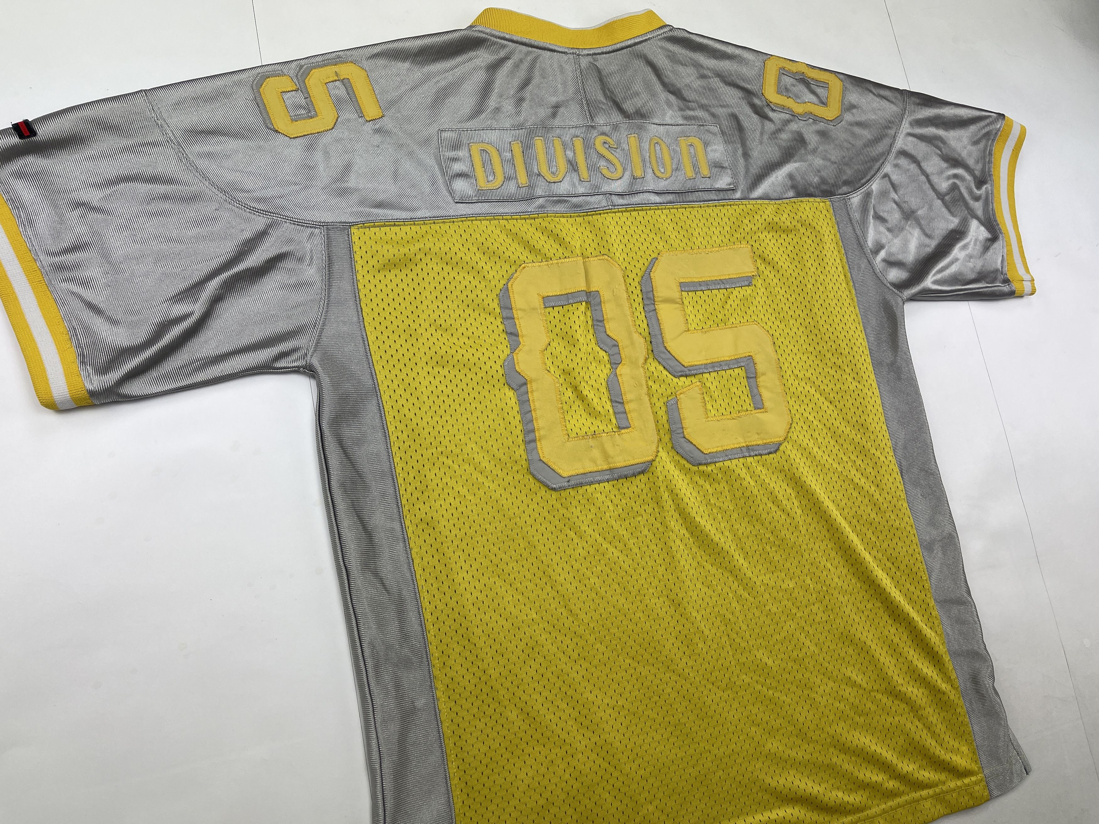 Fubu FUBU jersey, vintage hip hop t-shirt, 90s hip hop skater M Size US M / EU 48-50 / 2 - 3 Thumbnail