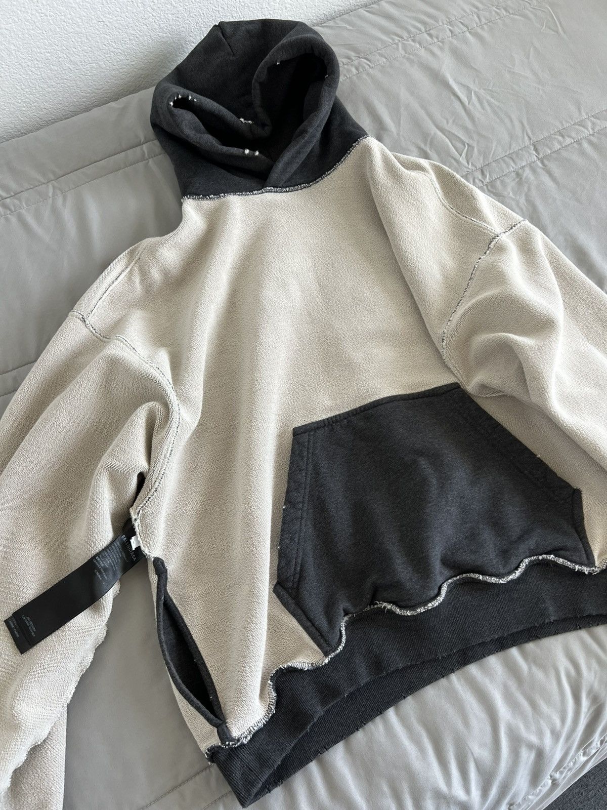 Balenciaga Balenciaga Tape Hoodie Size US S / EU 44-46 / 1 - 9 Thumbnail
