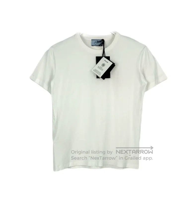 Prada Prada White cloth triangle label short sleeves Size US M / EU 48-50 / 2 - 1 Thumbnail