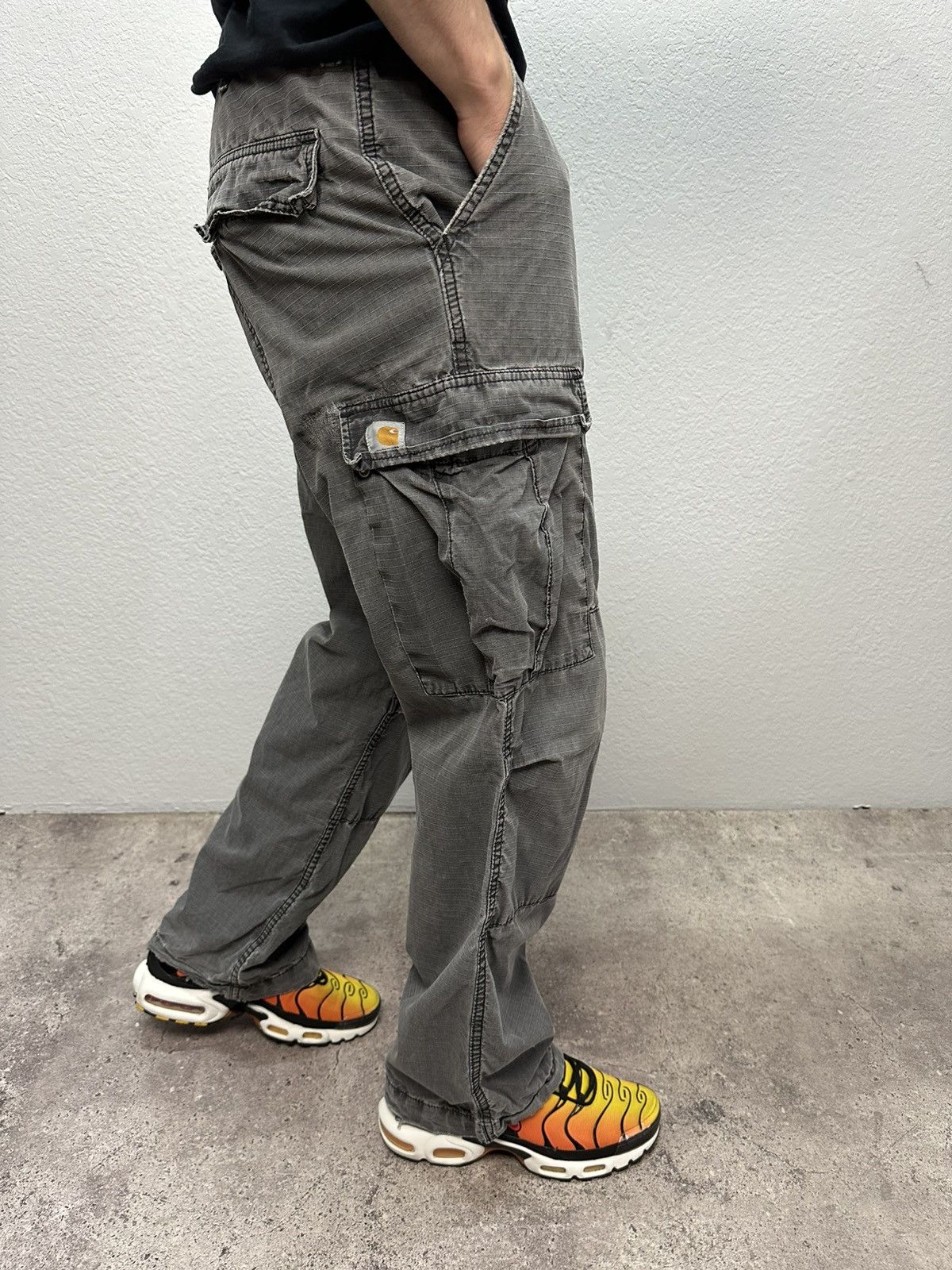 Carhartt Vintage Carhartt Cargo Pants Distressed Y2K Faded Gray Size US 30 / EU 46 - 1 Thumbnail