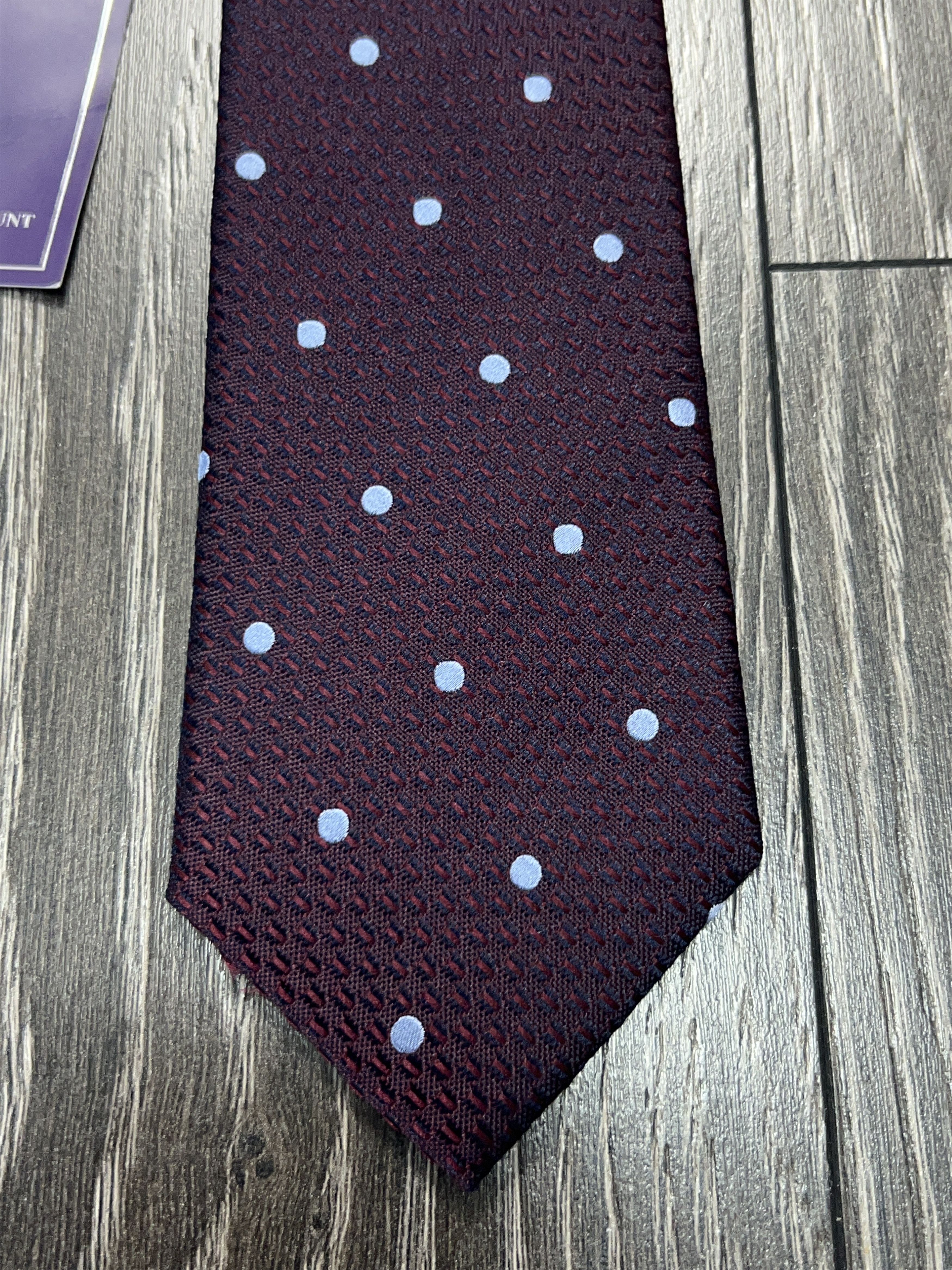 William Hunt NWT Mens William Hunt Purple Polka Dot Tie Necktie Cravatte Size ONE SIZE - 2 Thumbnail
