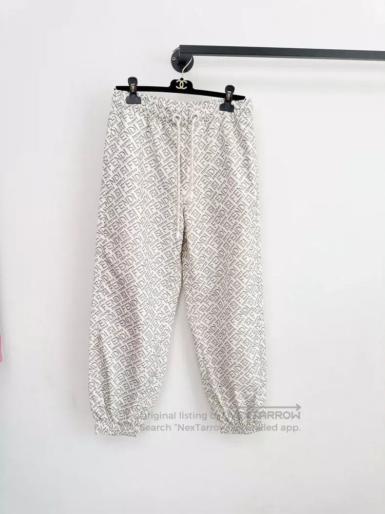 Fendi Fendi size L Sport Pants Size 24" / US 00 / IT 34 - 1 Thumbnail
