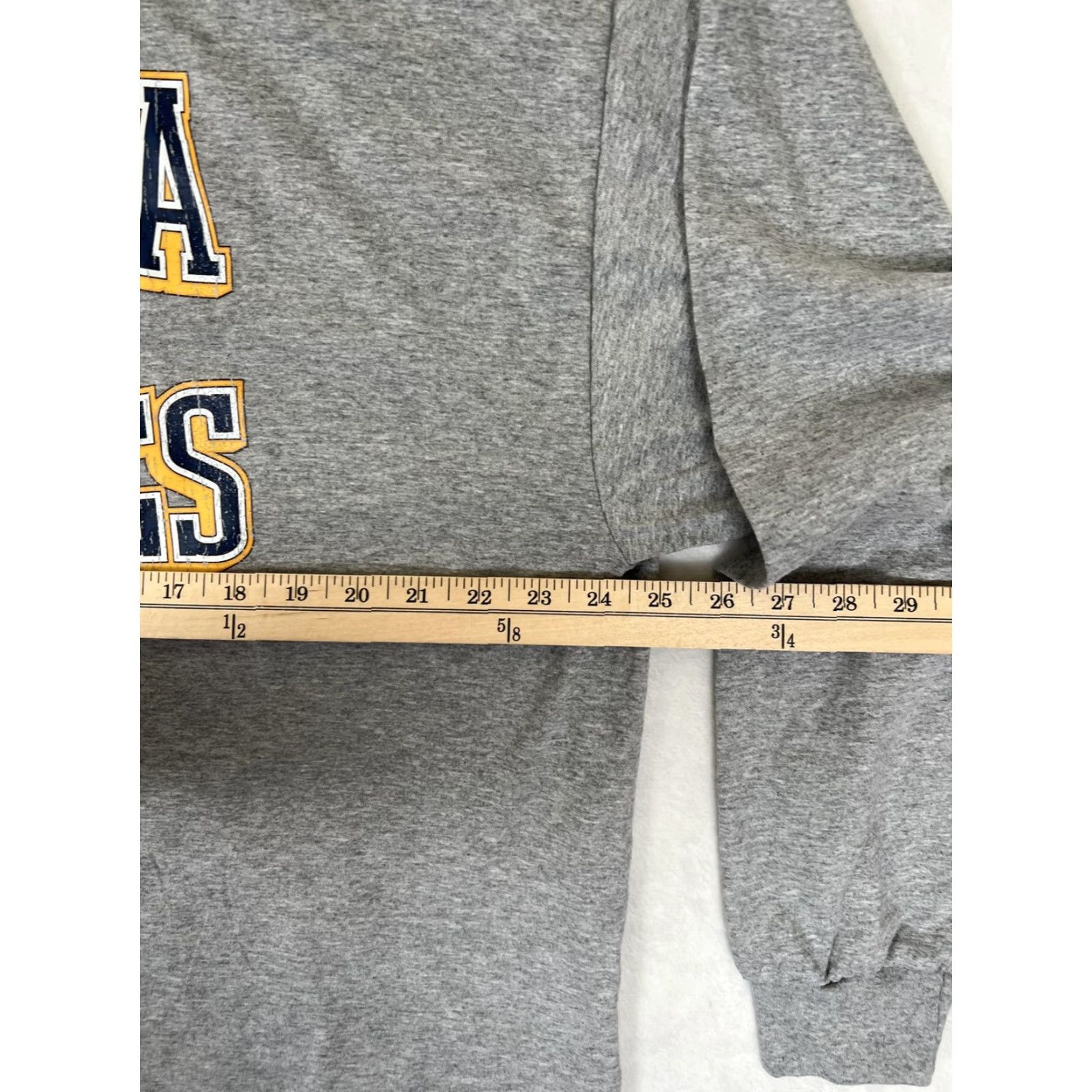 Fruit Of The Loom VINTAGE Alhambra Bulldogs Long Sleeve Shirt Mens 2XL Gray 90% cotton 10% polyester Crew Neck Graphic Print Size US XXL / EU 58 / 5 - 6 Thumbnail