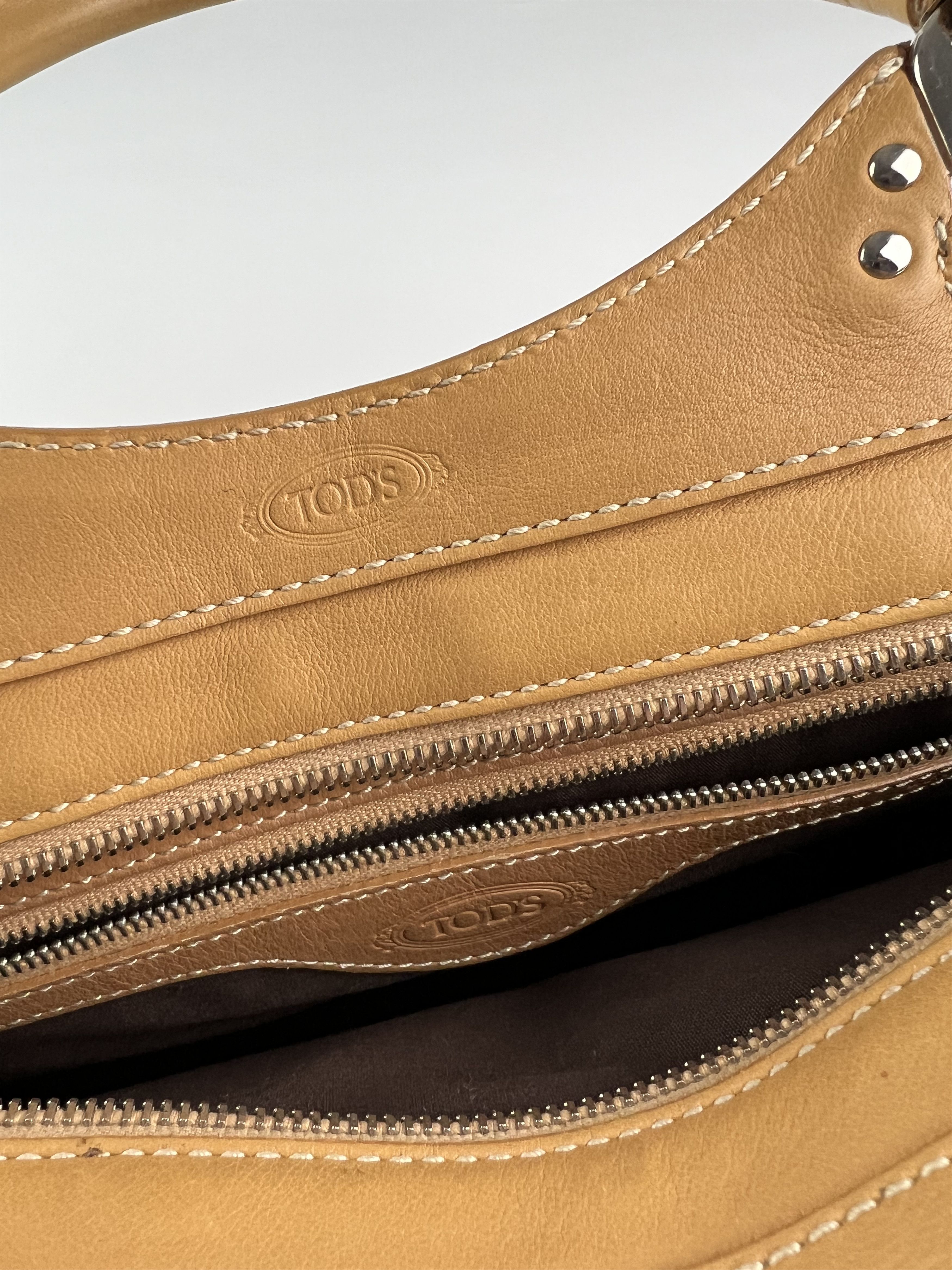 Leather × Tod's Tod's Women's Leather Handbag Size ONE SIZE - 13 Thumbnail