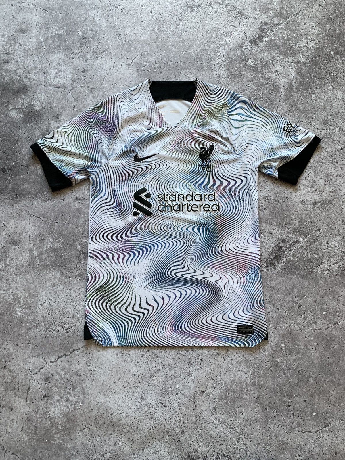 Vintage 🔥NIKE LIVERPOOL 2022 2023 AWAY SOCCER JERSEY SHIRT Size US S / EU 44-46 / 1 - 1 Thumbnail