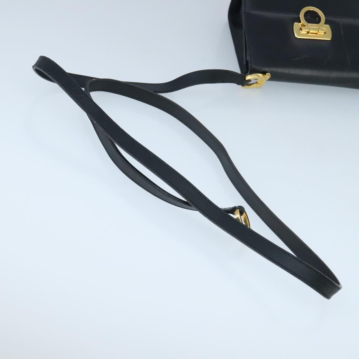 Salvatore Ferragamo Salvatore Ferragamo Gancini Shoulder Bag Leather Navy Gold Size ONE SIZE - 7 Thumbnail
