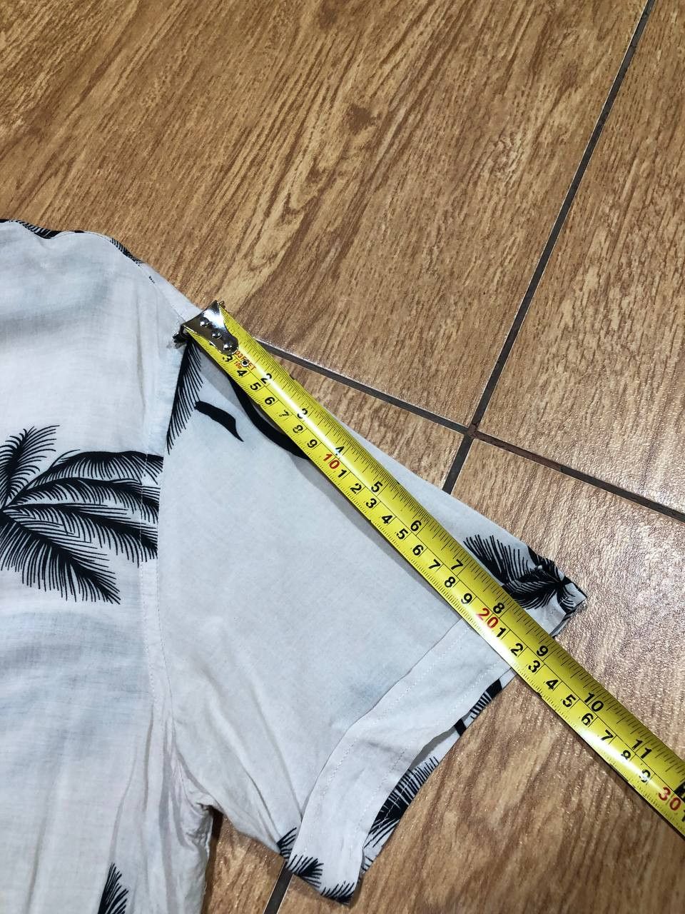 Allsaints Vintage Hawaiian shirt white Allsaints Y2K luxury streetwear Size US S / EU 44-46 / 1 - 9 Thumbnail