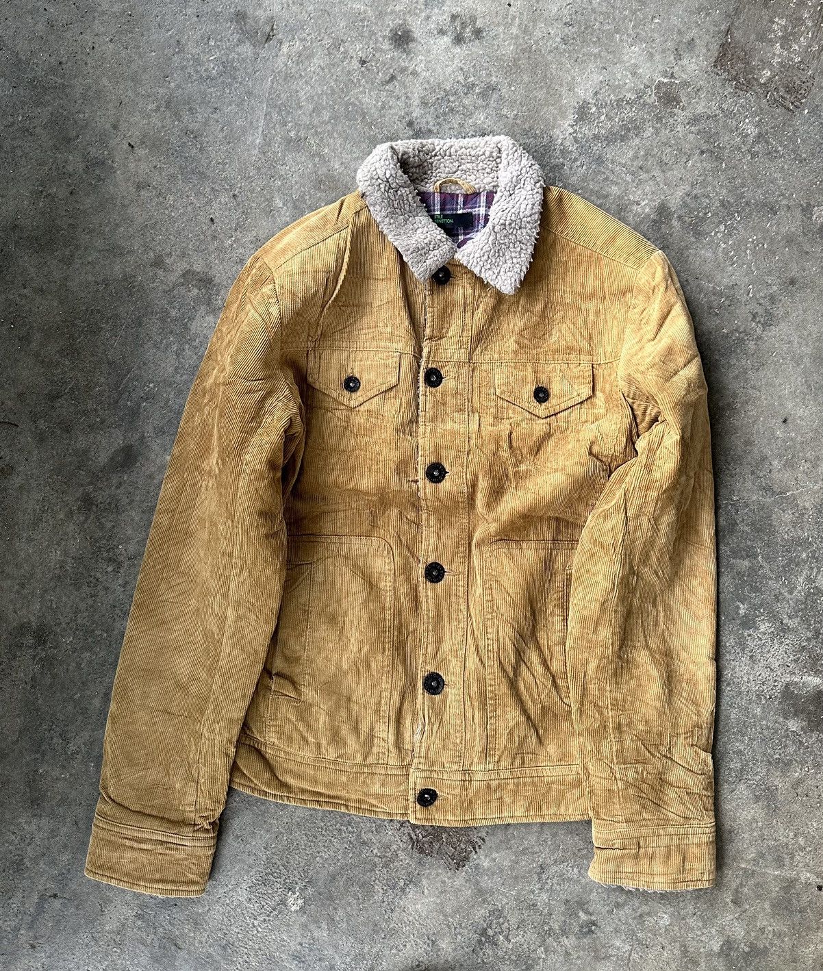 Vintage Benetton velvet cudroy jacket Size US S / EU 44-46 / 1 - 1 Thumbnail