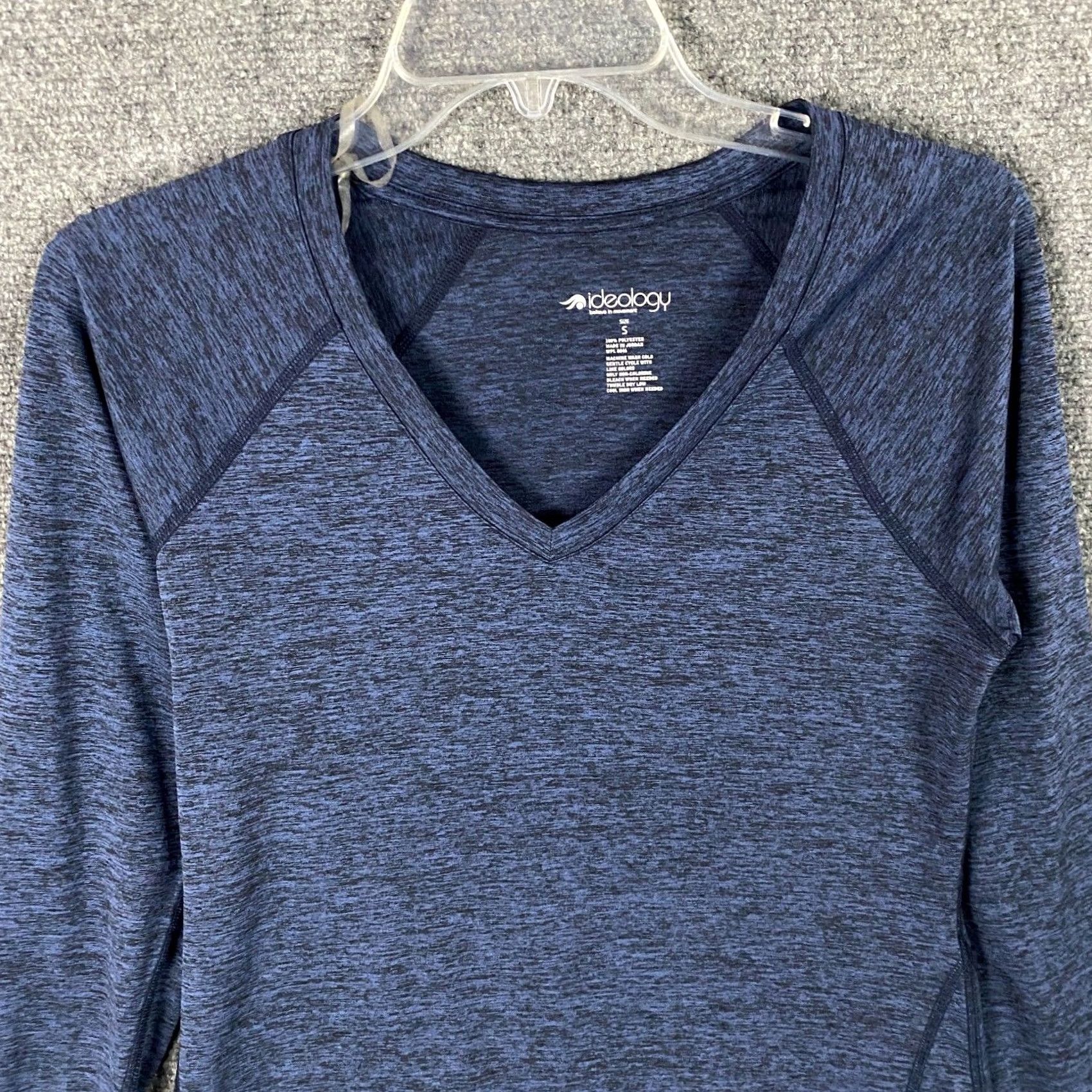 Vintage Ideology Top Women's T-Shirt Blue Long Sleeve 100% Polyester S Adults V-Neck Pullover Activewear Size S / US 4 / IT 40 - 2 Thumbnail