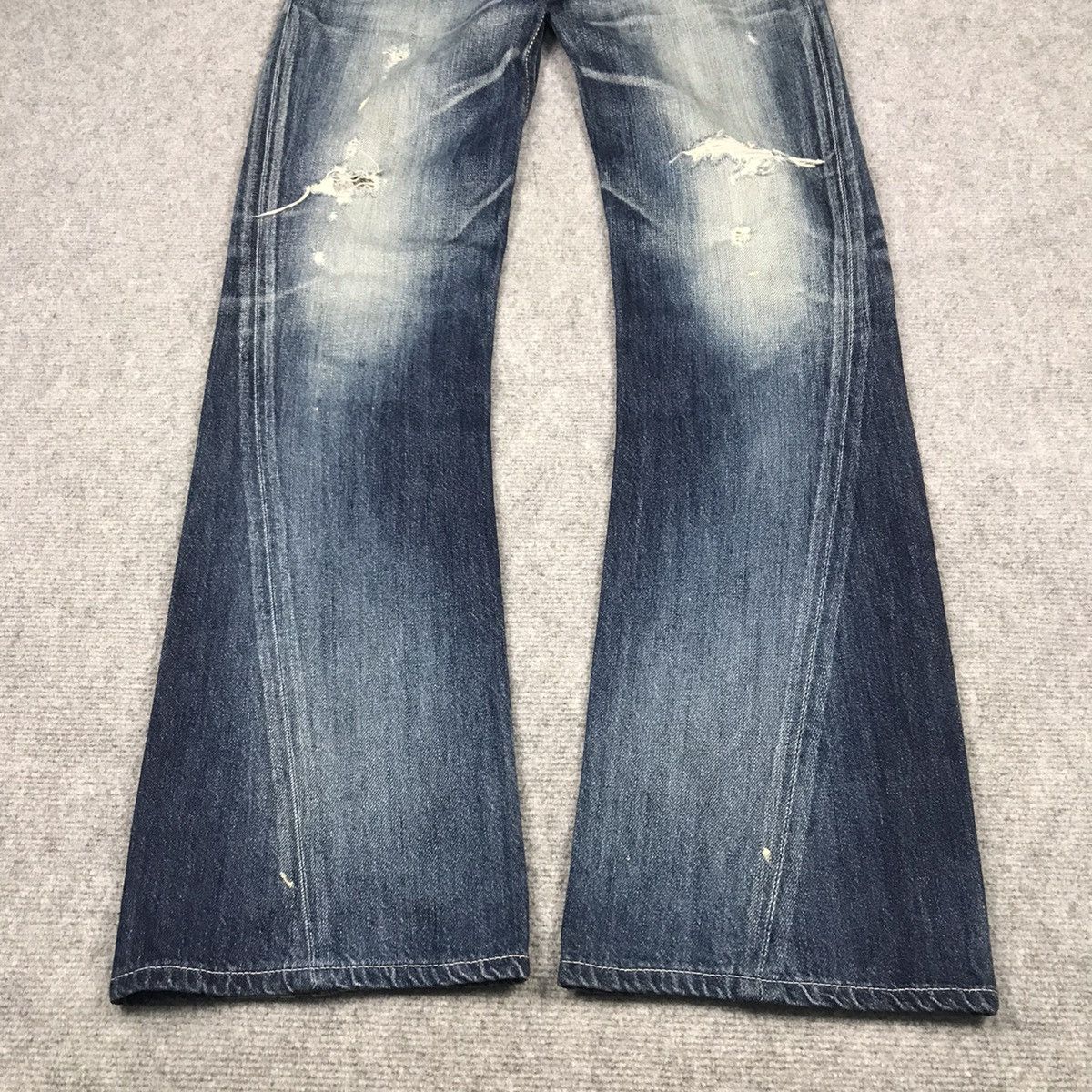 Edwin × Japanese Brand FLARE DENIM😈EDWIN BLUE TRIP DISTRESSED BOOTCUT DENIM PANT Size US 30 / EU 46 - 2 Thumbnail