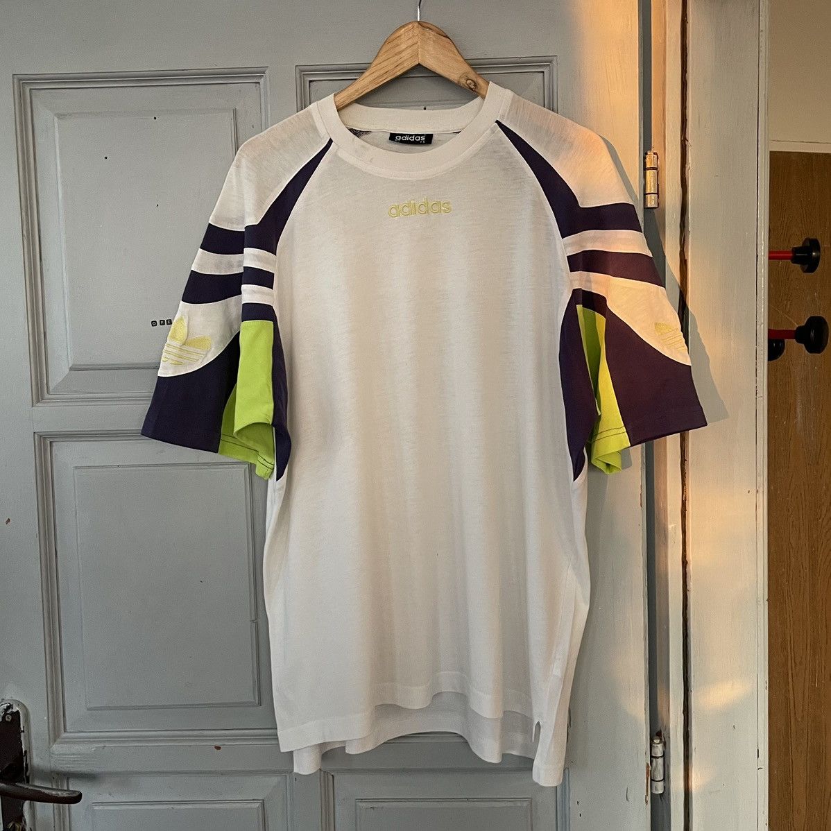Adidas × Vintage Vintage 1990s Adidas t-shirt retro style y2k opium Size US XL / EU 56 / 4 - 1 Thumbnail