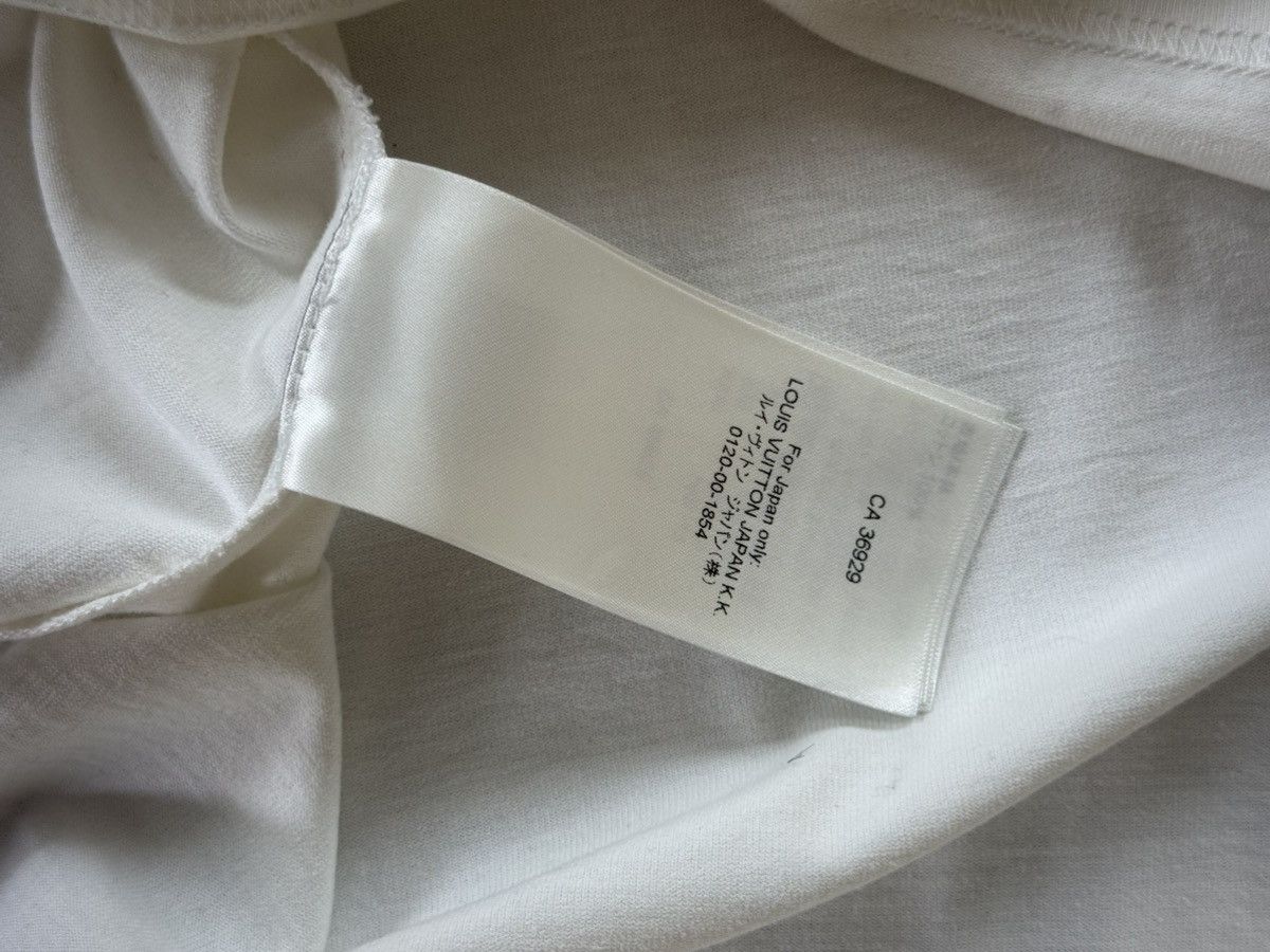 Louis Vuitton Louis Vuitton Signature Logo T Shirt Size US M / EU 48-50 / 2 - 7 Thumbnail