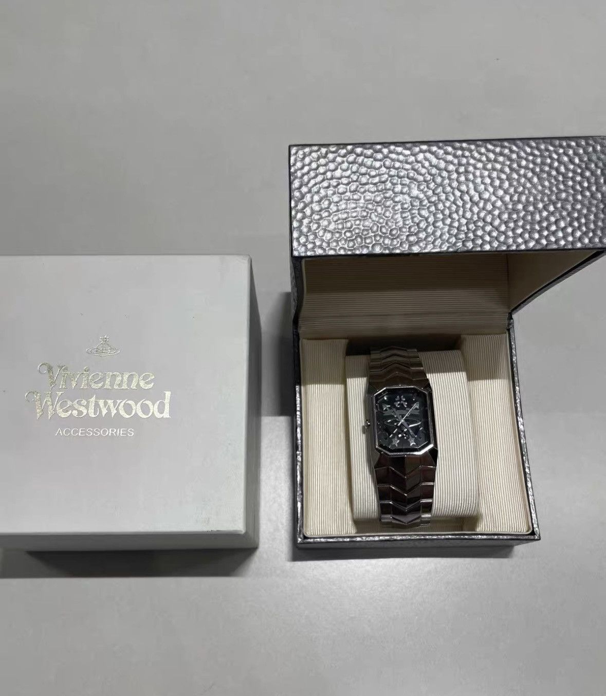 Vivienne Westwood Vivienne Westwood dragon Watch Size ONE SIZE - 2 Thumbnail