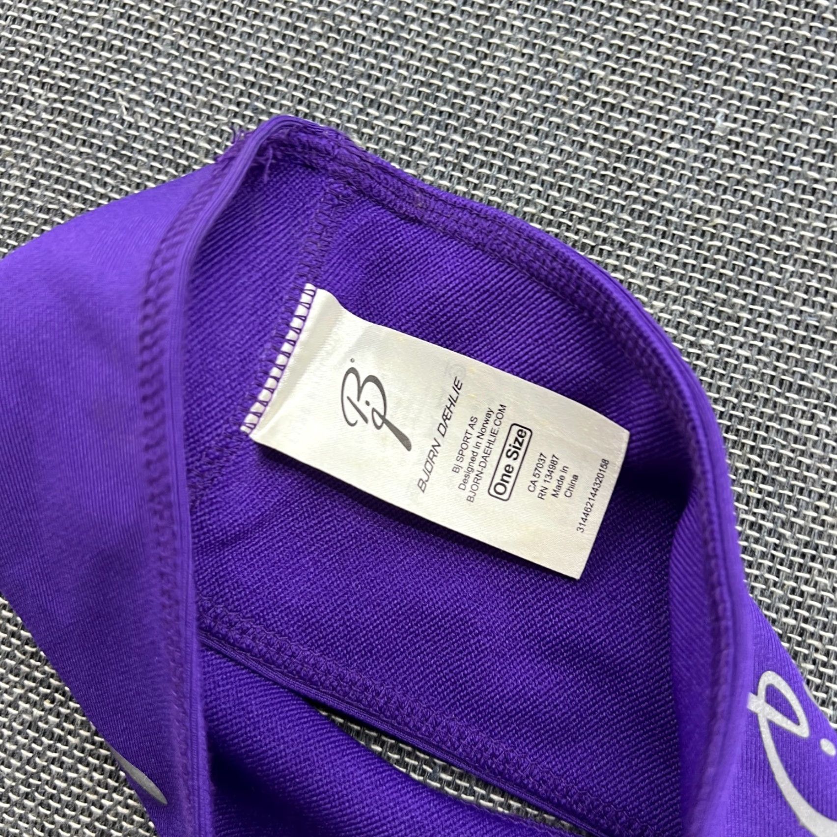 Vintage Bjorn Daehlie BDO Ski Headband One Size Biathlon Cross Country OSFA XC Mens Purple Quick Dry Stretch Polyester Microfiber Headwear Size ONE SIZE - 3 Thumbnail