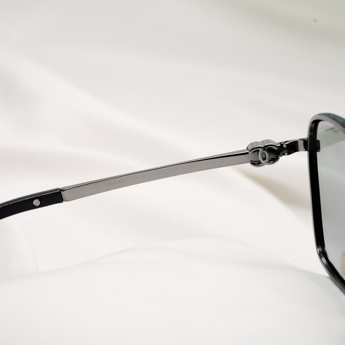 Chanel CHANEL 0CH4289Q C10887 SUNGLASSES Size ONE SIZE - 5 Thumbnail