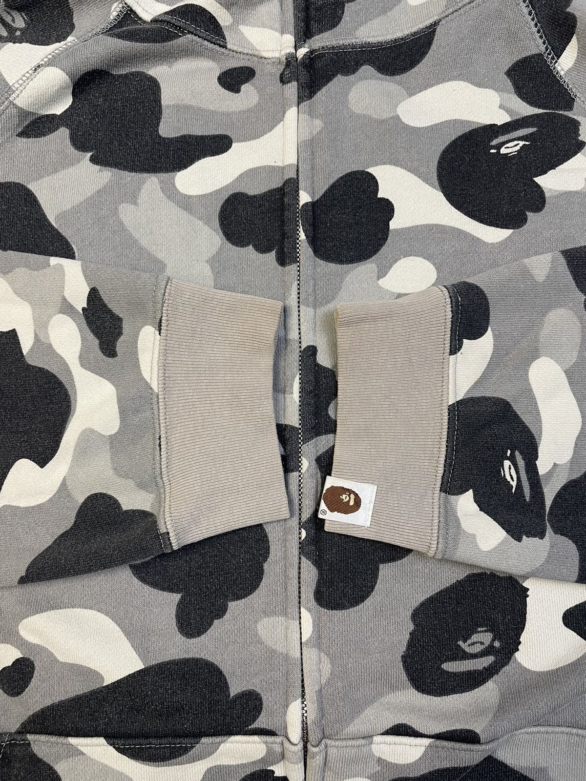 Bape OG Bape 1st Camo Split Hoodie Size US M / EU 48-50 / 2 - 12 Thumbnail