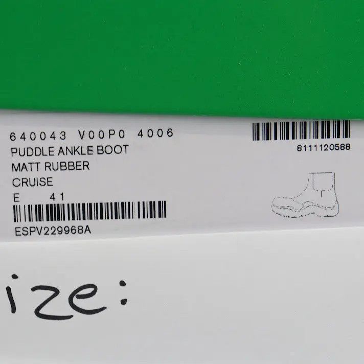 Bottega Veneta o1rshd1 Matt Rubber Puddle Ankle Boot in Cruise Size US 8 / EU 41 - 8 Thumbnail