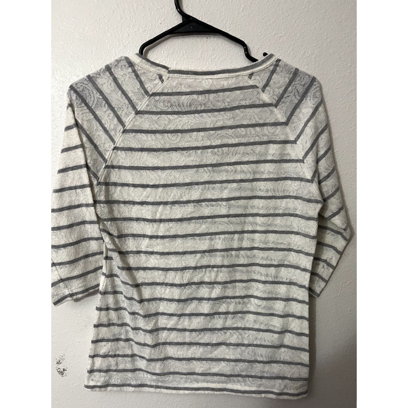 Loft LOFT Women's V-Neck Sweater 3/4 Sleeve Striped Pullover Size S White Gray Knit Top, Casual, Regular Fit, Cotton/Nylon, Ivory/Grey, Womens Size S / US 4 / IT 40 - 3 Thumbnail