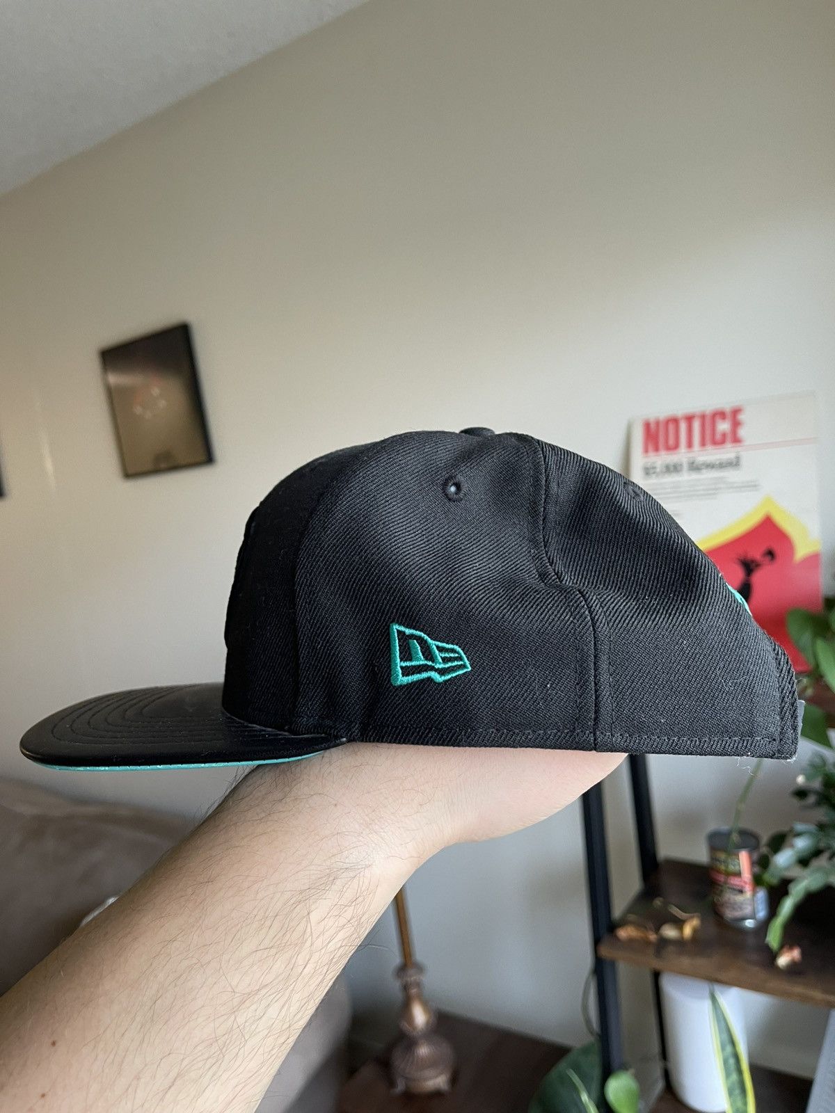 New Era × The Weeknd × XO VERY RARE The Weeknd 2013 Kiss Land VIP Tour Hat (New Era) Size ONE SIZE - 6 Thumbnail
