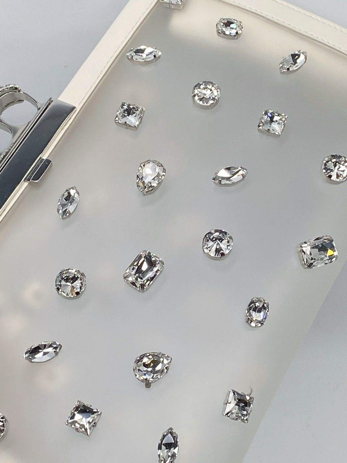 Alexander McQueen Alexander McQueen Four-Ring Knuckle Clasp Crystal clutch Size ONE SIZE - 9 Thumbnail