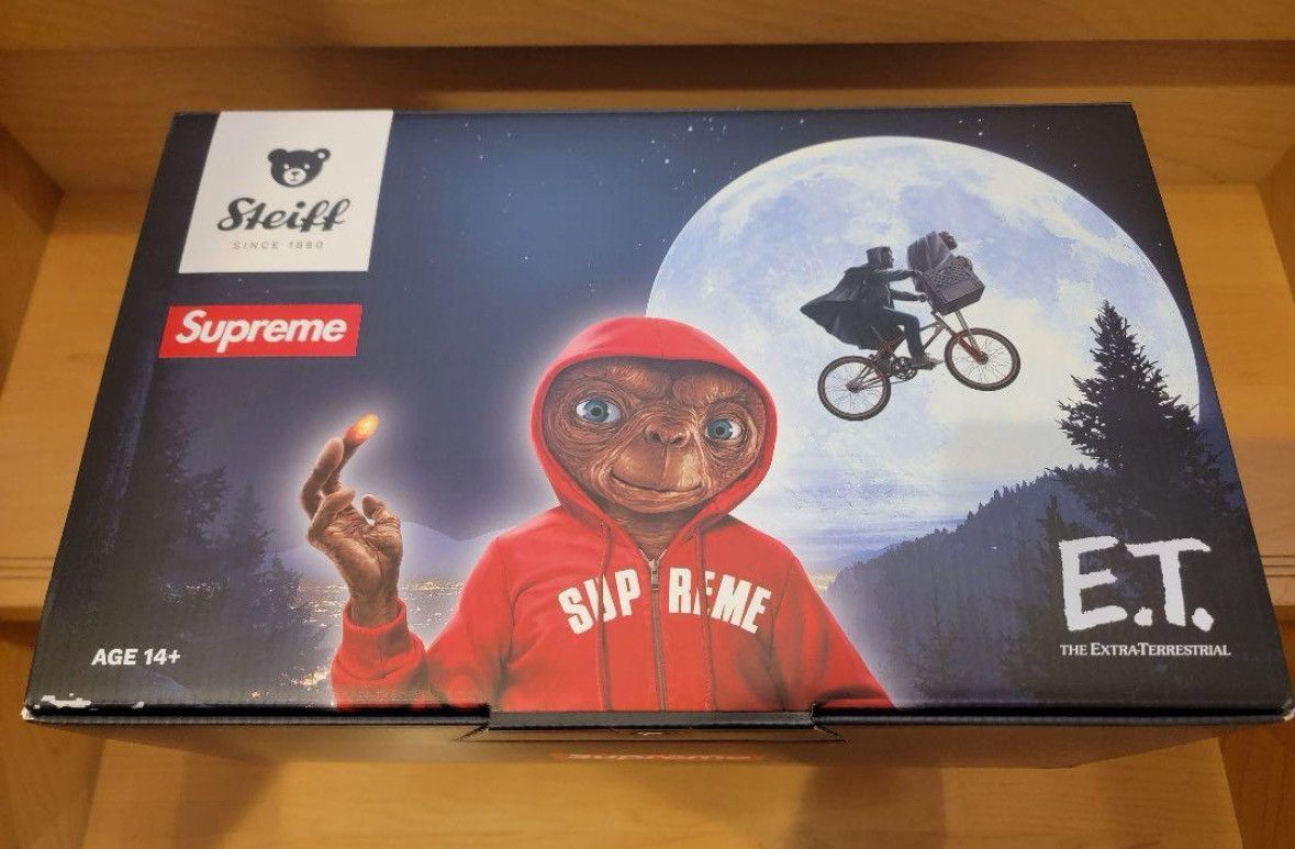 Supreme®/Steiff® ET Supreme Steiff ET (SS25) - $498