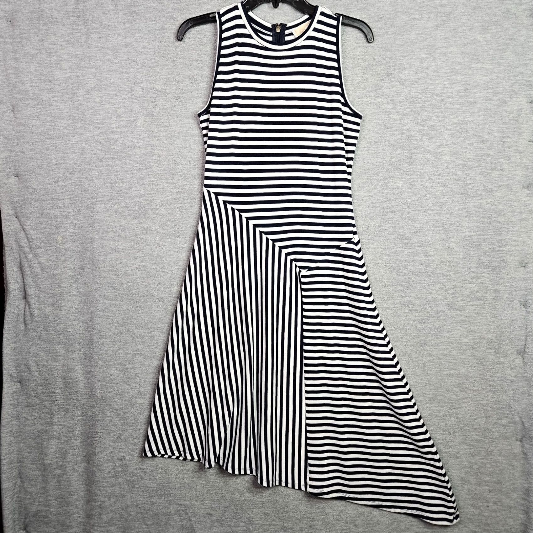 Michael Kors Michael Kors Black White Stripe Sleeveless Asymmetrical Fit Flare Dress Sz S Size S / US 4 / IT 40 - 2 Thumbnail