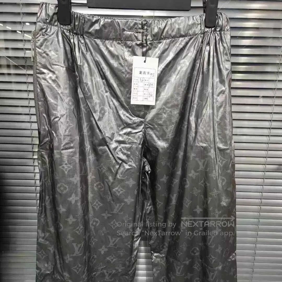 Louis Vuitton Louis Vuitton Silver Monogram Sweatpants. Size 35" - 3 Thumbnail