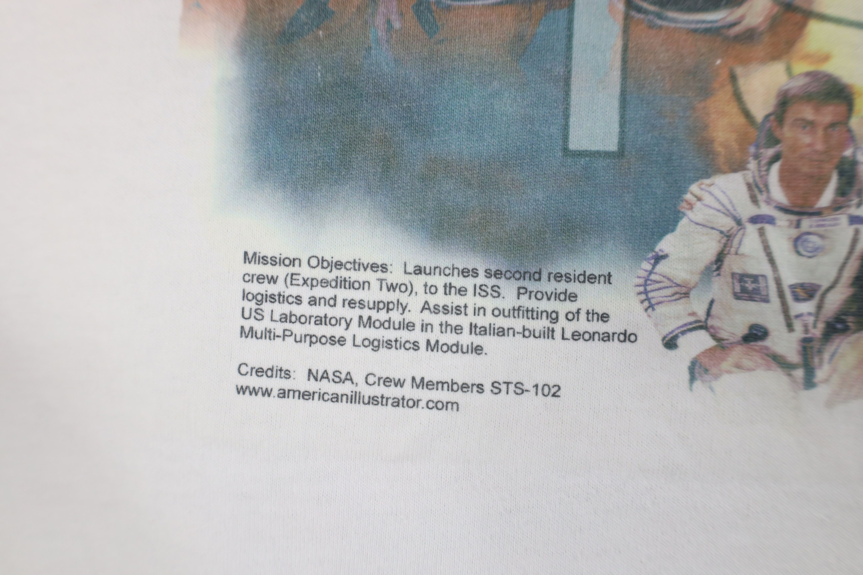 Vintage Vintage Y2K ISS STS-102 Discovery Short Sleeve T-Shirt Size US L / EU 52-54 / 3 - 5 Thumbnail