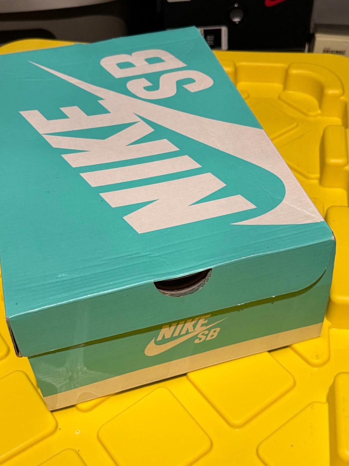 Nike Size 8.5 - Nike Dunk SB High Chairman Bao Size US 8.5 / EU 41-42 - 3 Thumbnail