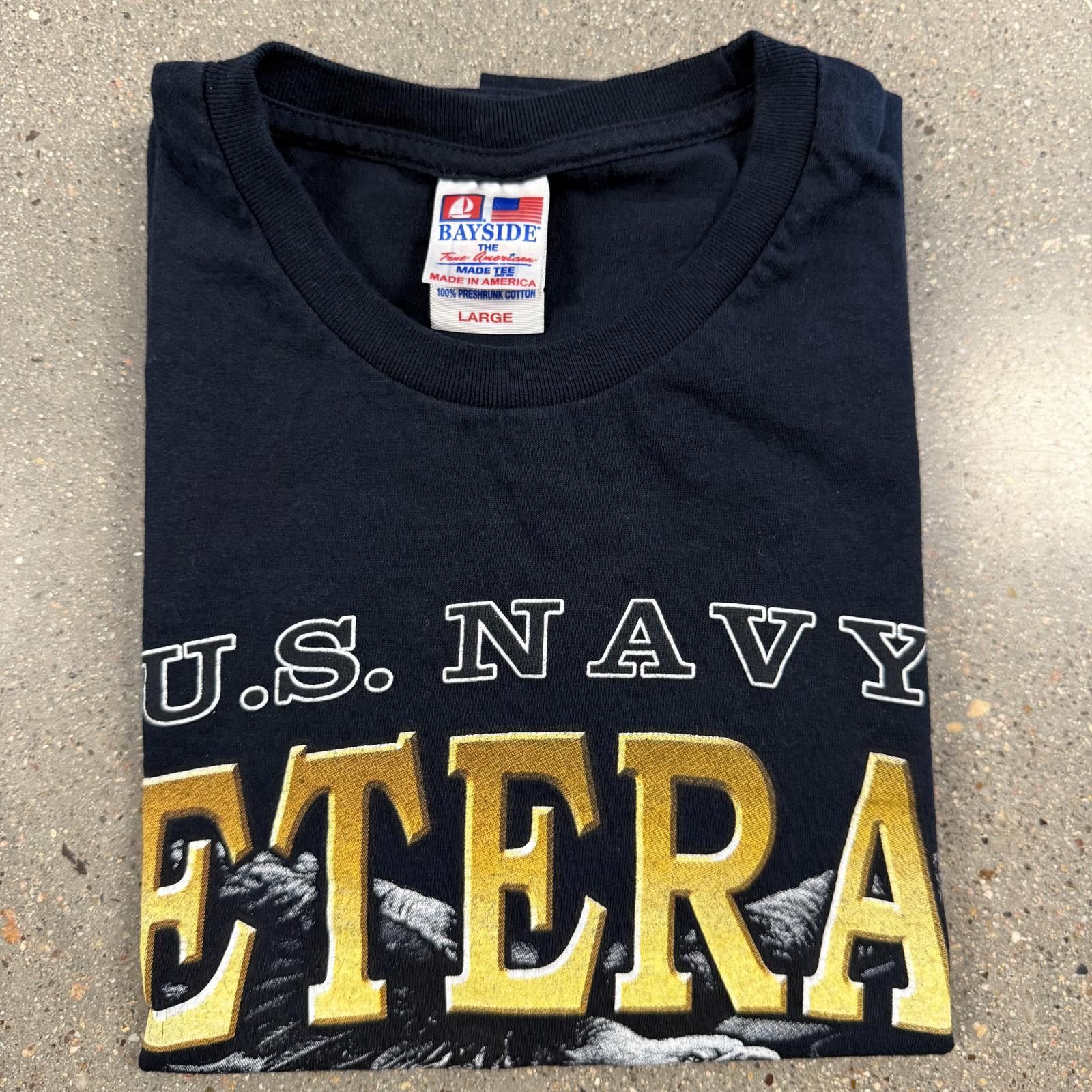 Designer Vtg Bayside U.S. Navy Veteran T-Shirt L Mint Size US L / EU 52-54 / 3 - 6 Thumbnail