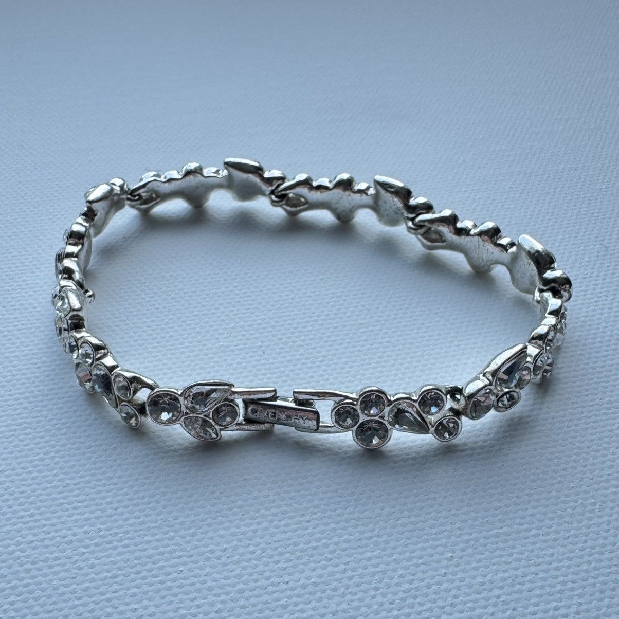 Vintage *RARE/VINTAGE* Givenchy Bracelet Size ONE SIZE - 3 Thumbnail