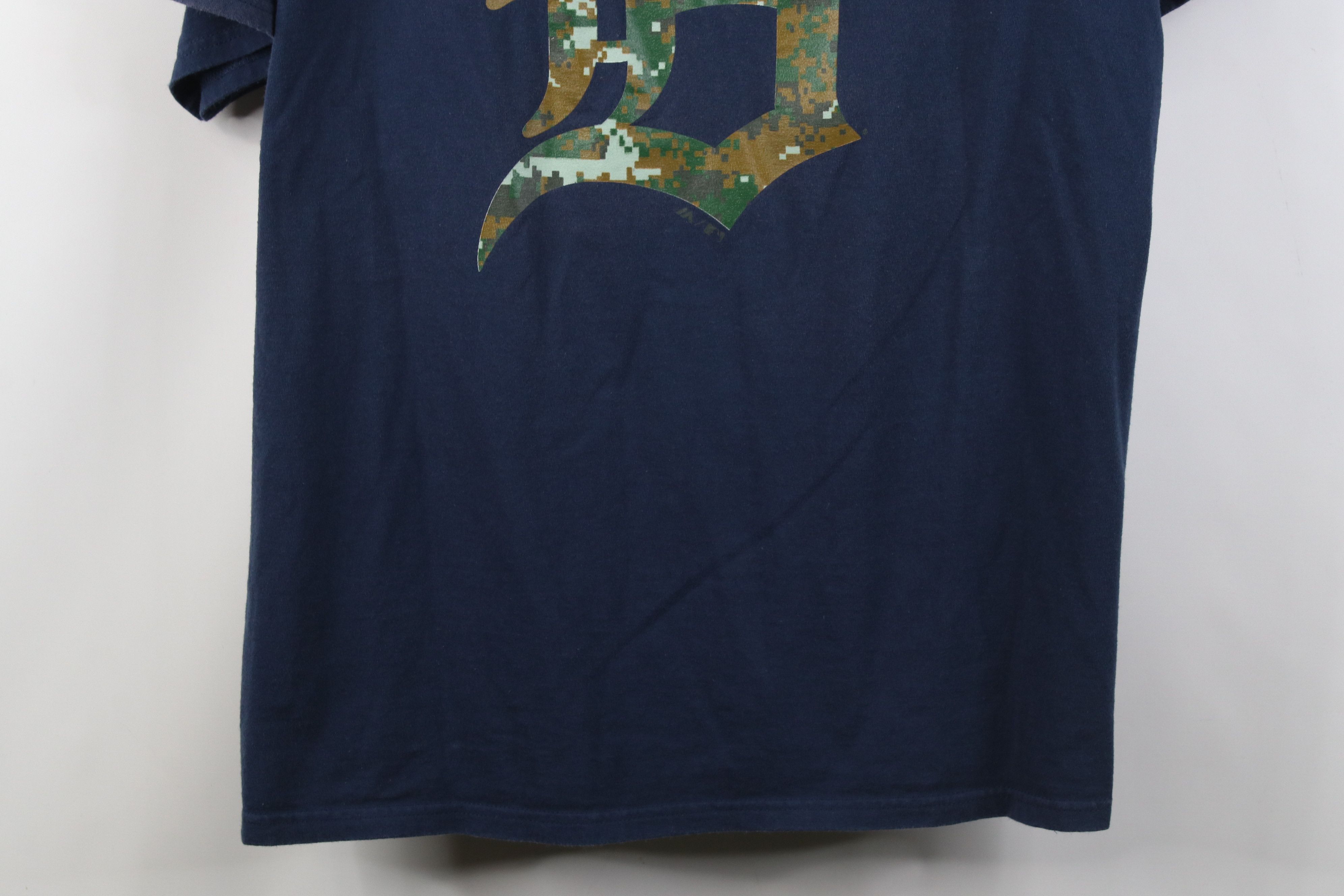Majestic Vintage Y2K Majestic Old English D Detroit Tigers T-Shirt Size US XL / EU 56 / 4 - 3 Thumbnail