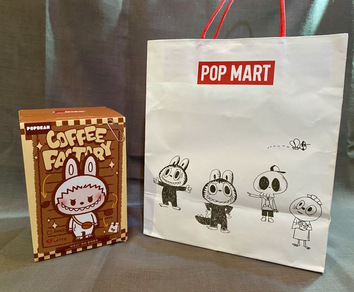 POP MART Pop Bean MOLLY Secret Edition Plush Pendant Size ONE SIZE - 6 Thumbnail