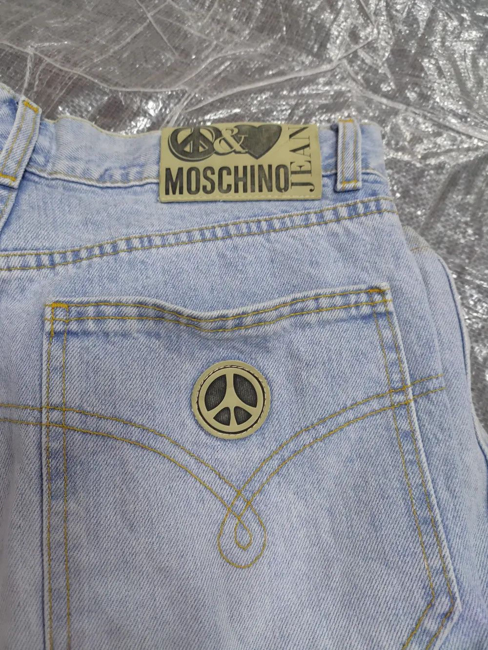 Moschino Vintage Moschino light denim jeans Size US 33 - 3 Thumbnail