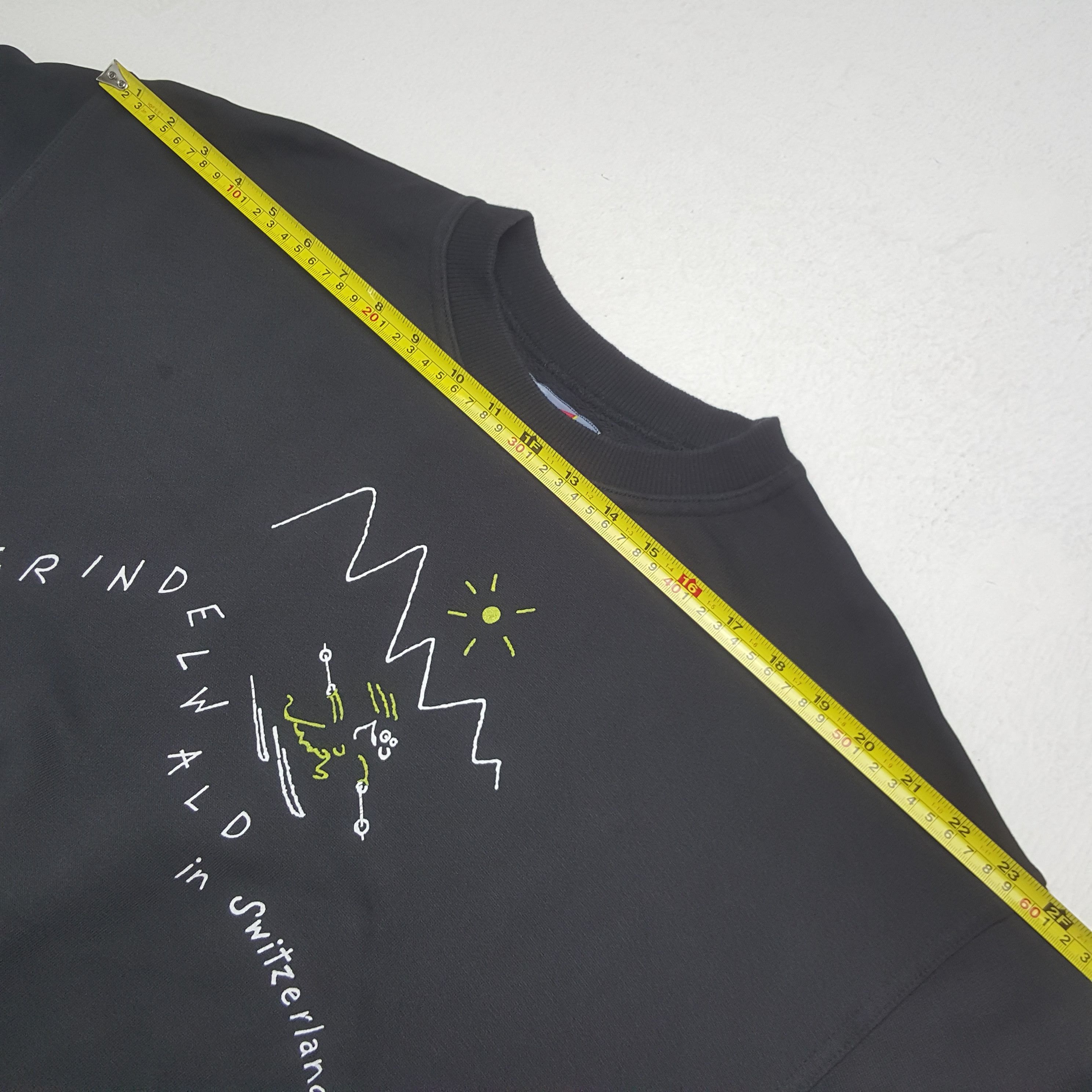 Vintage Vintage Grindelwald In Switzerland Sweatshirt Size US S / EU 44-46 / 1 - 5 Thumbnail