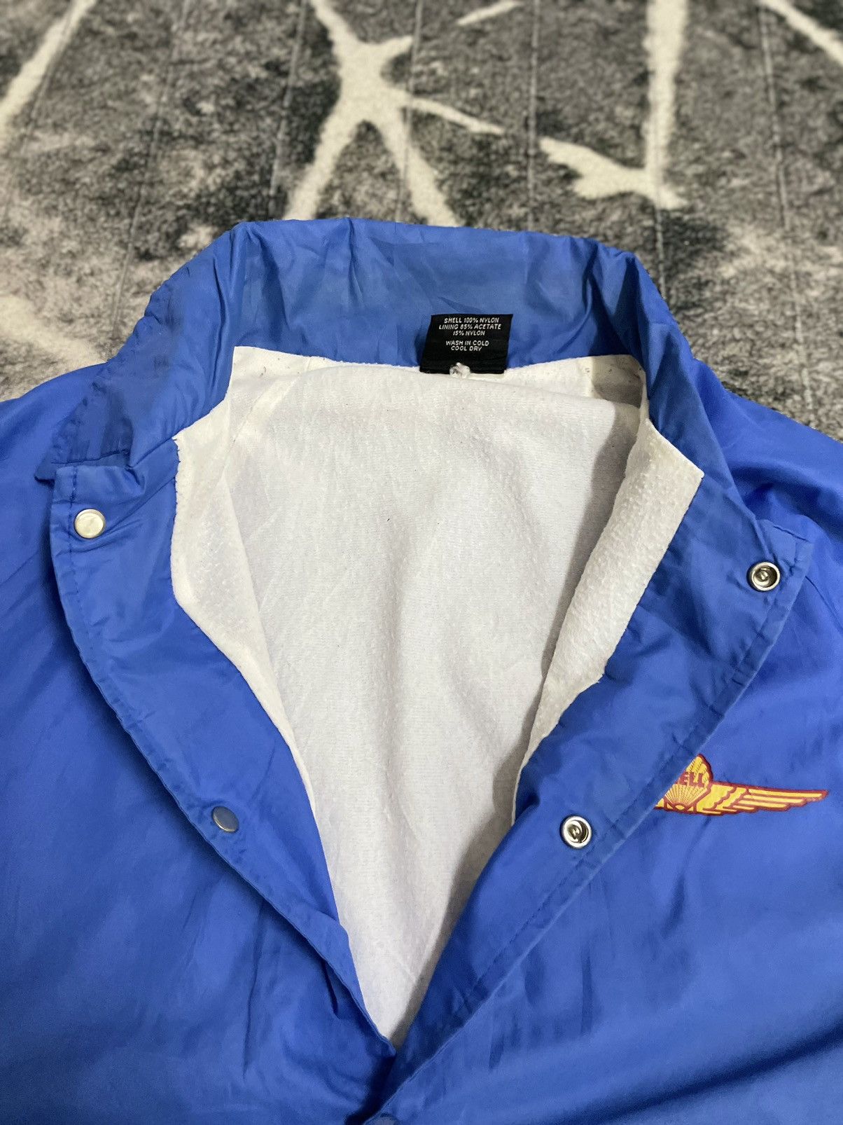 Vintage VINTAGE SHELL WINDBREAKER Size US S / EU 44-46 / 1 - 7 Thumbnail