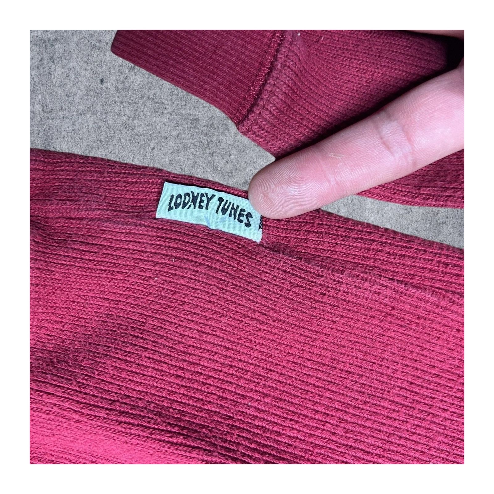 Vintage Vintage Looney Tunes Warner Breos Golf Sweater Red Xl Taz Ac Size US XL / EU 56 / 4 - 4 Thumbnail