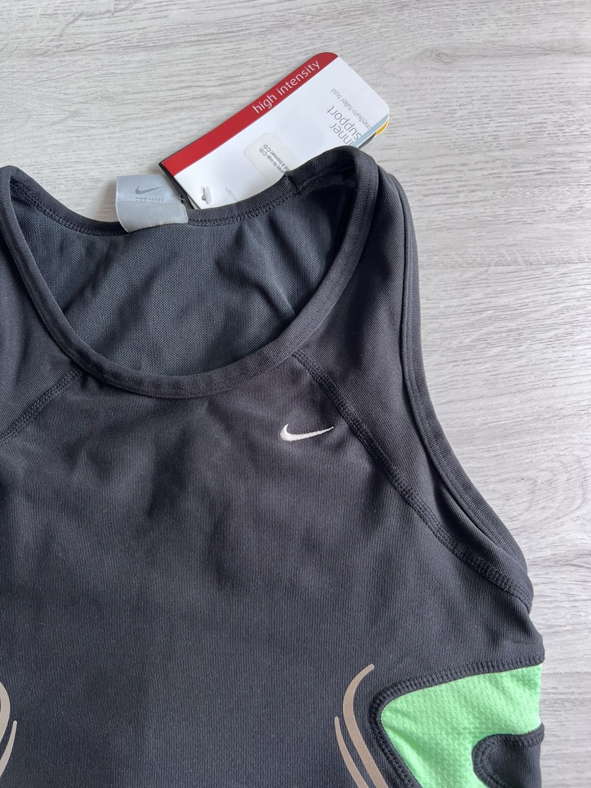 Nike Nike drifit top size xs vintage Size XS / US 0-2 / IT 36-38 - 2 Thumbnail
