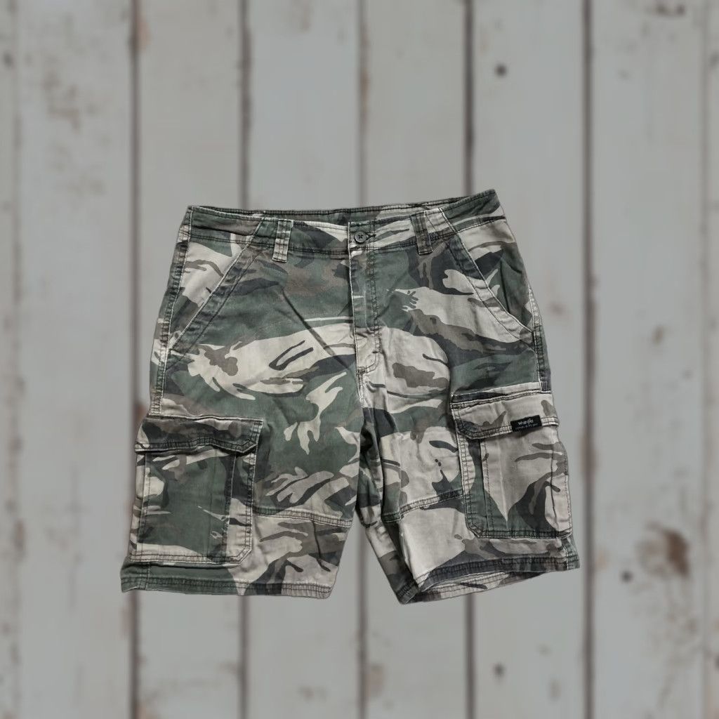 Wrangler Wrangler Cargo Shorts Mens 34 Green Camo Stretch Pockets Outdoor 11 Inseam Size US 34 / EU 50 - 1 Thumbnail