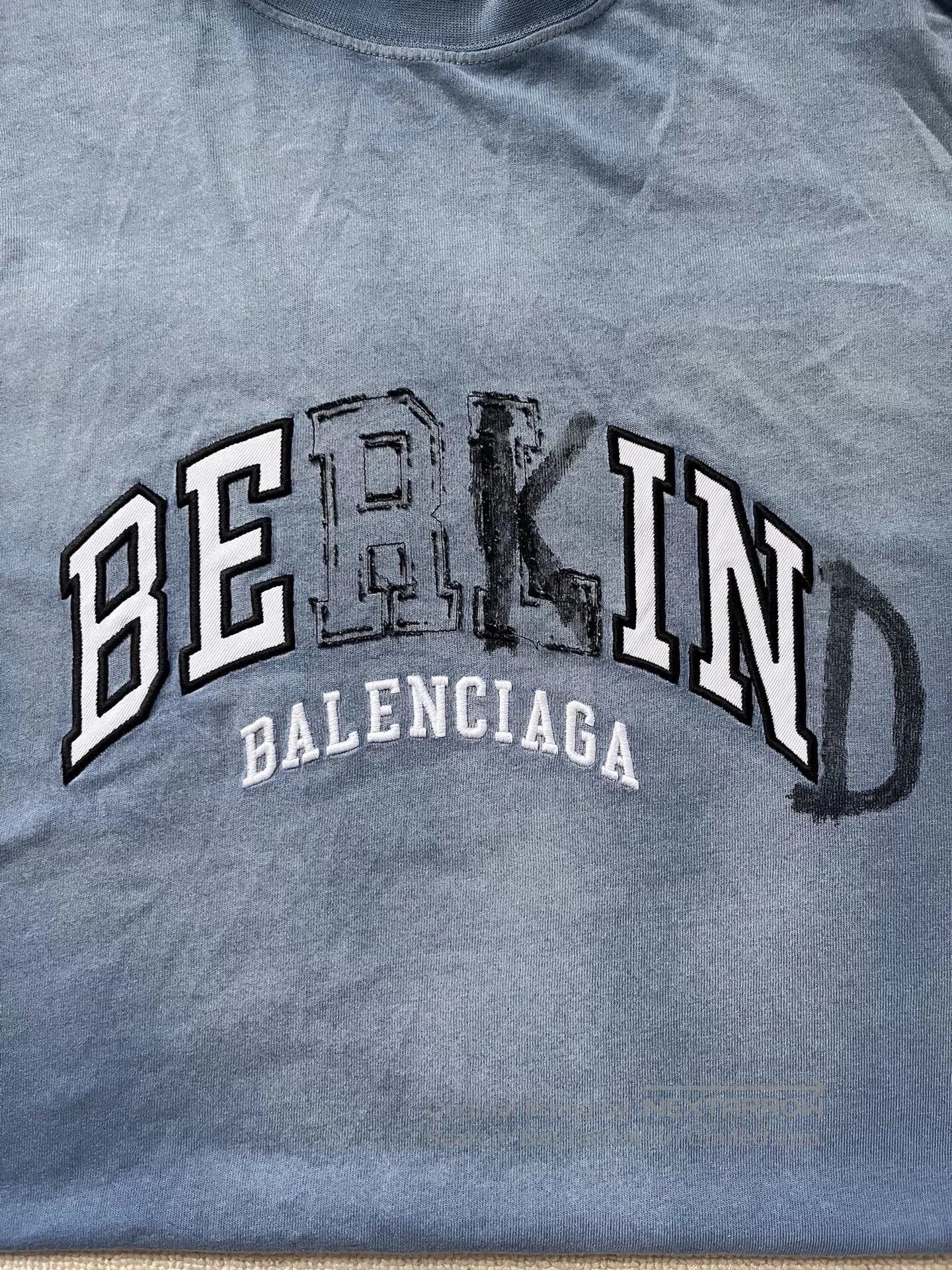 Balenciaga Balenciaga Men's Letter Print Short Sleeve T-shirt. Size US L / EU 52-54 / 3 - 3 Thumbnail