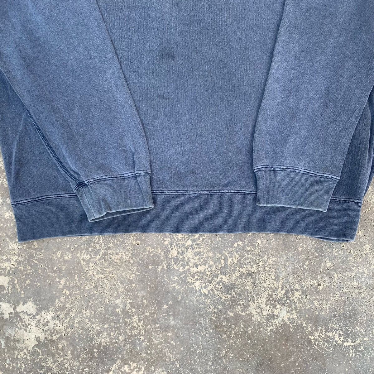 Avirex Vintage 90s Faded Avirex USN Sweatshirt Size US L / EU 52-54 / 3 - 6 Thumbnail