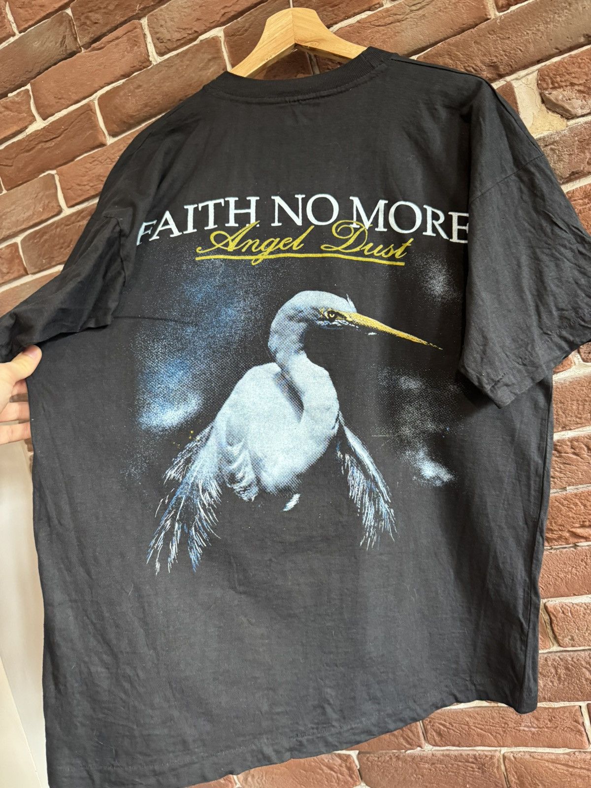 Band Tees Vintage 90s Faith No More Angel Dust Rock Metal Band Tee Size US XL / EU 56 / 4 - 8 Thumbnail